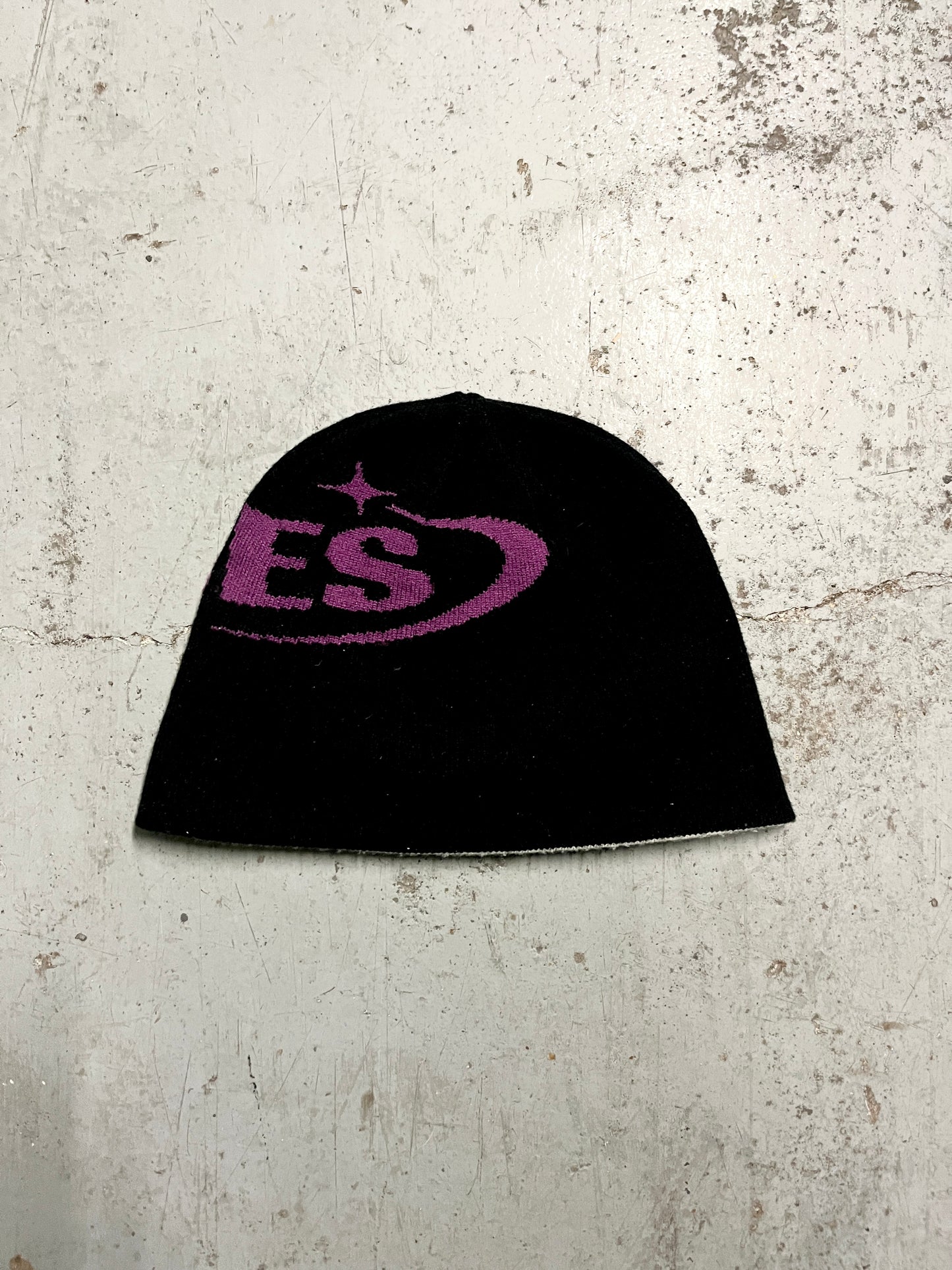 REVERSIBLE BEANIE